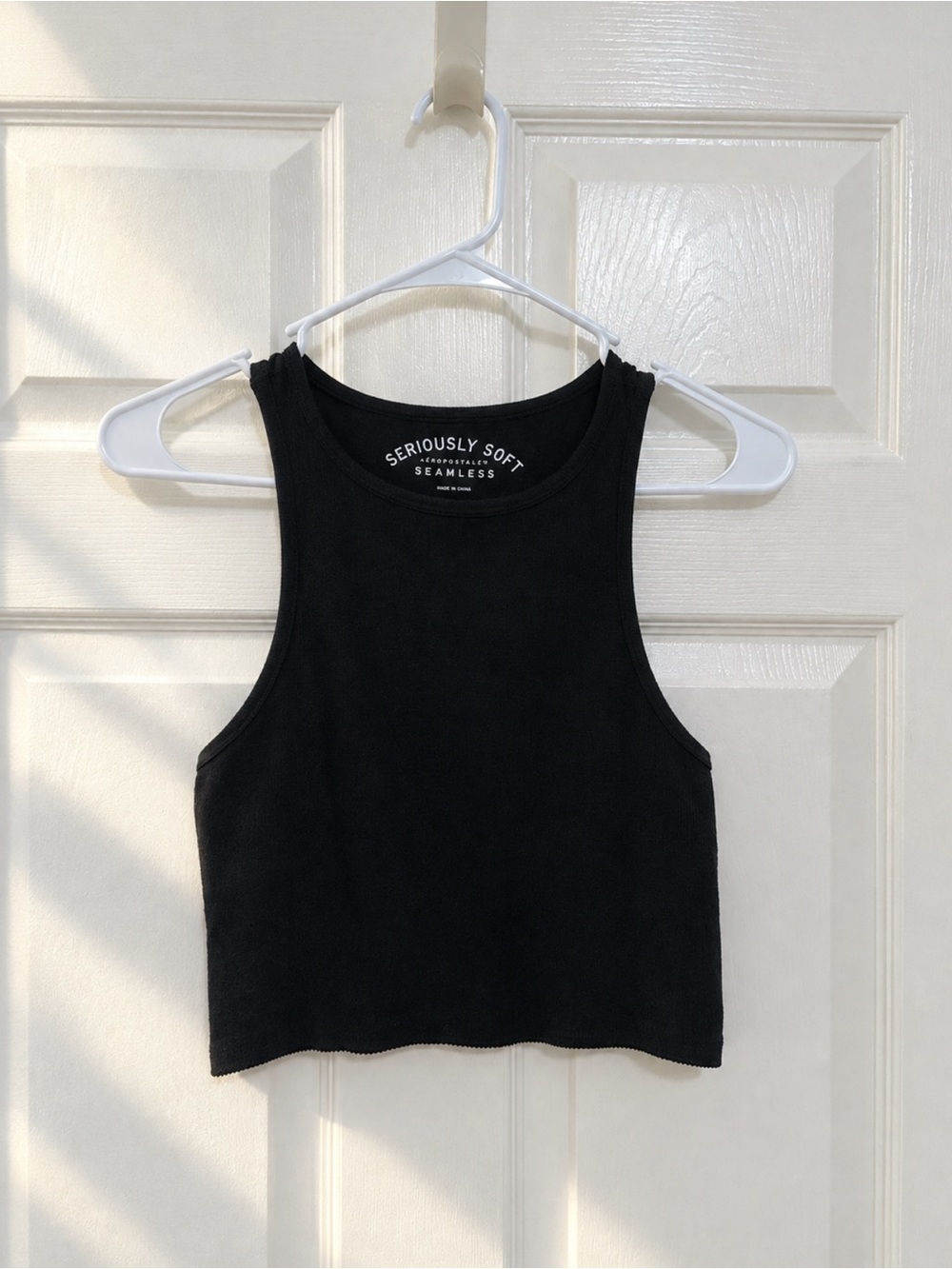 Aeropostale Black Seamless Cropped Tank Top